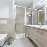 New Duplex 147 M Modern, Spacious 13 People * 拉普拉涅
