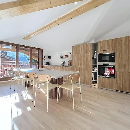New Duplex 147 M Modern, Spacious 13 People 아파트 *